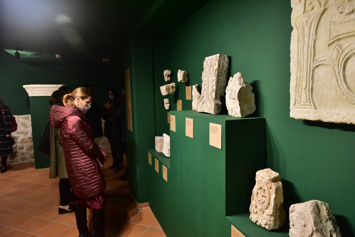 U Revelinu otvorena izložba „Cvijet u kamenu“ Ivone Michl i Matee Martinović
