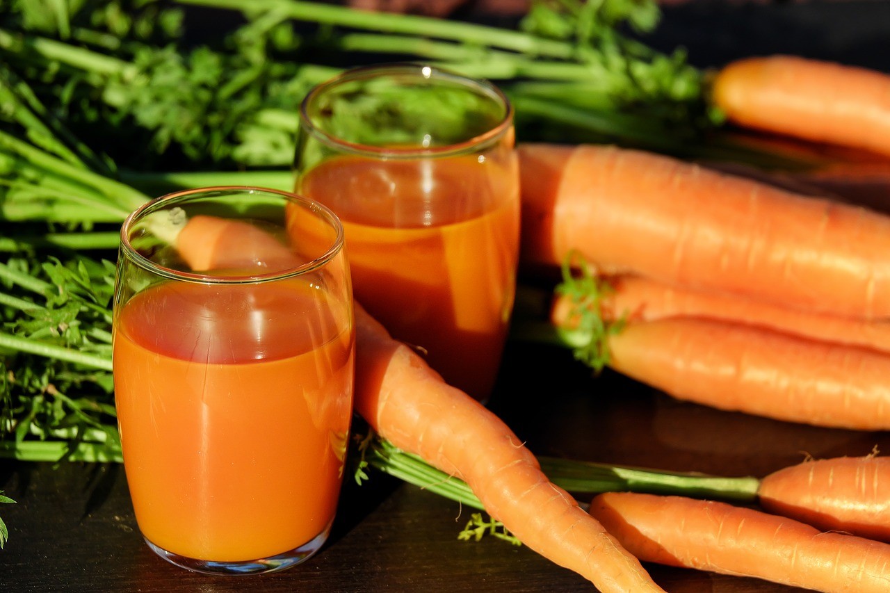 carrot-juice-1623157_1280.jpg
